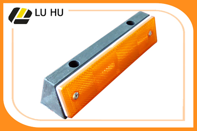 輪廓標_單面矩形輪廓標廠家批發/零售-路虎交通_廣州市路虎交通設施